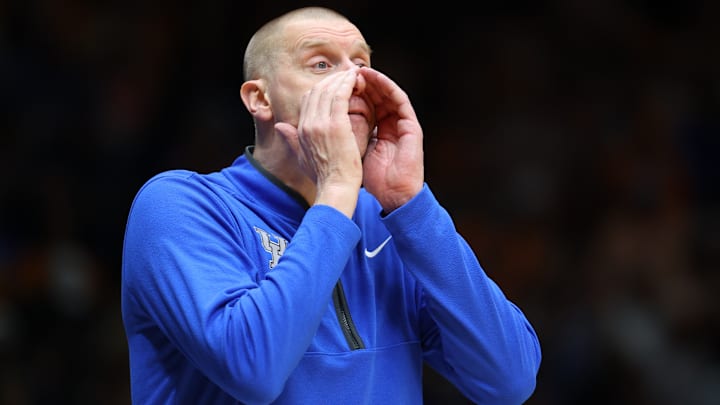 Kentucky v Tennessee