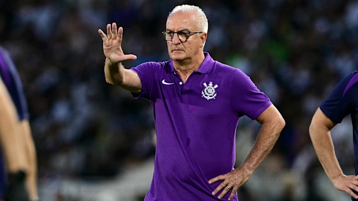 Dorival Júnior é técnico do Corinthians há quase um ano Dorival Júnior é técnico do Corinthians há quase um ano
