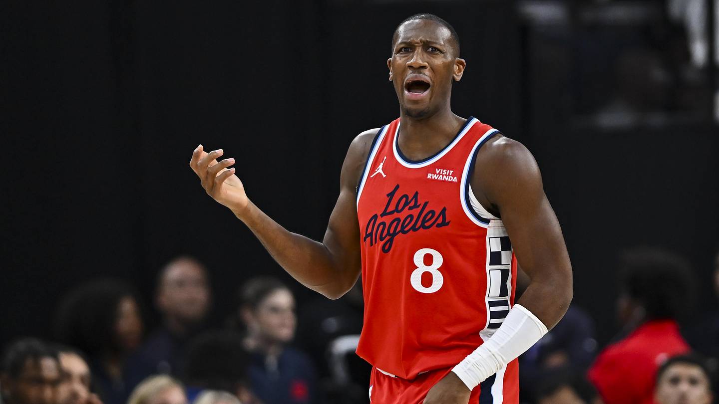 Beloved Clippers starter is likely going to be forced into a lesser role