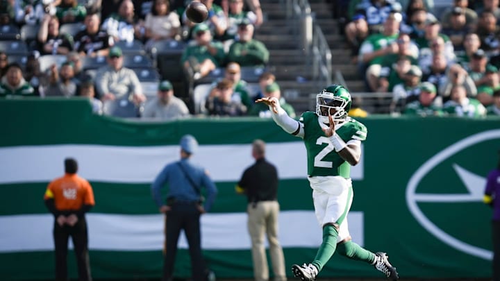 New York Jets quarterback Tyrod Taylor (2) throws the ball during a game against the Carolina Panthers at MetLife Stadium, Oct 19, 2025, East Rutherford, NJ, USA. New York Jets quarterback Tyrod Taylor (2) throws the ball during a game against the Carolina Panthers at MetLife Stadium, Oct 19, 2025, East Rutherford, NJ, USA.