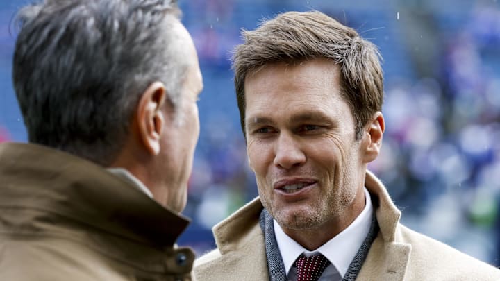 Oct 27, 2024; Seattle, Washington, USA; FOX commentator Tom Brady talks during pregame warmups before a game between the Seattle Seahawks and Buffalo Bills at Lumen Field. Mandatory Credit: Joe Nicholson-Imagn Images Oct 27, 2024; Seattle, Washington, USA; FOX commentator Tom Brady talks during pregame warmups before a game between the Seattle Seahawks and Buffalo Bills at Lumen Field. Mandatory Credit: Joe Nicholson-Imagn Images