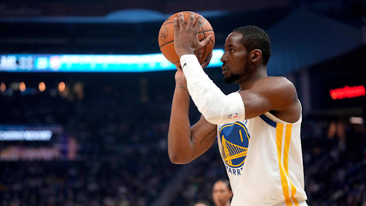 Dec 2, 2025; San Francisco, California, USA; Golden State Warriors forward Jonathan Kuminga (1) shoots the ball against the Oklahoma City Thunder in the first quarter at the Chase Center. Dec 2, 2025; San Francisco, California, USA; Golden State Warriors forward Jonathan Kuminga (1) shoots the ball against the Oklahoma City Thunder in the first quarter at the Chase Center.