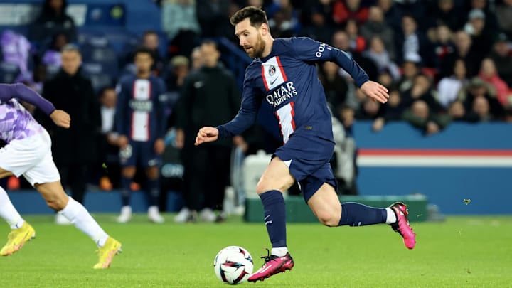 O craque argentino só tem contrato até o meio do ano