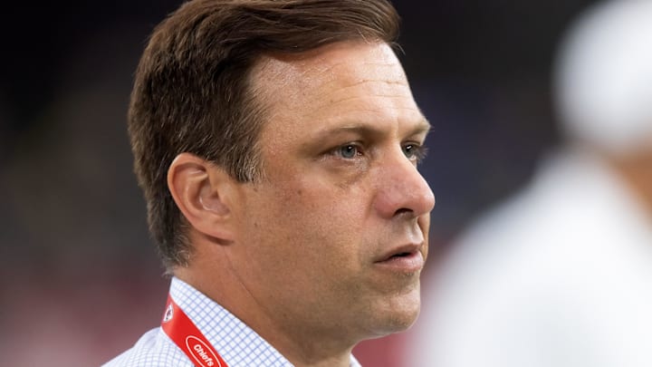 Aug 9, 2025; Glendale, Arizona, USA; Kansas City Chiefs general manager Brett Veach against the Arizona Cardinals during a preseason NFL game at State Farm Stadium. Mandatory Credit: Mark J. Rebilas-Imagn Images Aug 9, 2025; Glendale, Arizona, USA; Kansas City Chiefs general manager Brett Veach against the Arizona Cardinals during a preseason NFL game at State Farm Stadium. Mandatory Credit: Mark J. Rebilas-Imagn Images