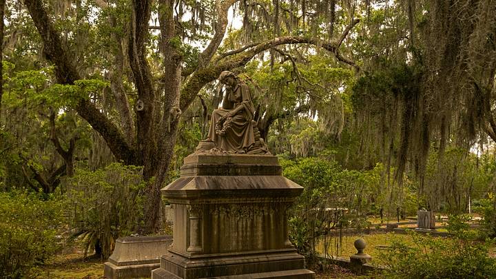 Savannah, Georgia, USA - 06 04 2023 tombs in the Bonaventure Cemetery in Savannah Savannah, Georgia, USA - 06 04 2023 tombs in the Bonaventure Cemetery in Savannah