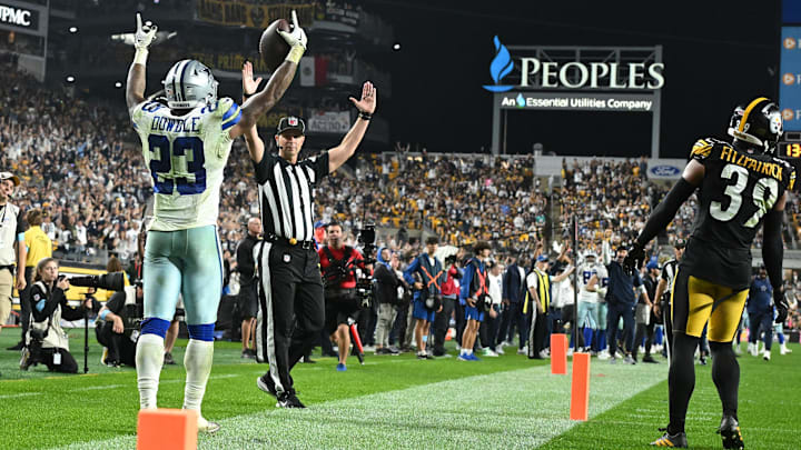 Dallas Cowboys running back Rico Dowdle celebrates a touchdown pass from Dak Prescott against the Pittsburgh Steelers.