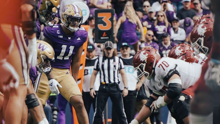 Alphonzo Tuputala lines up on the UW edge besides playing linebacker. 