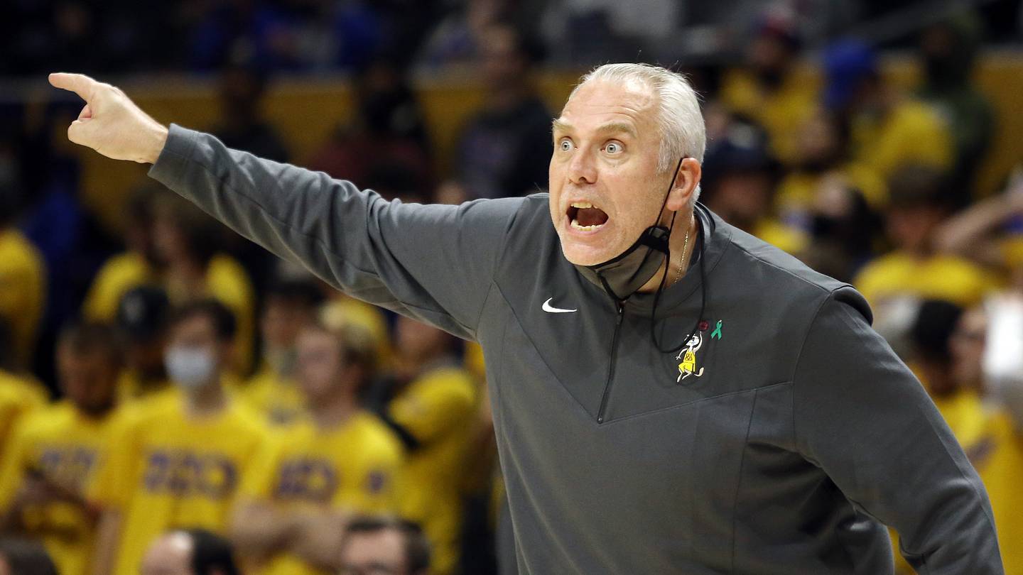 Niko Medved will retain Dave Thorson on Gophers men's basketball staff