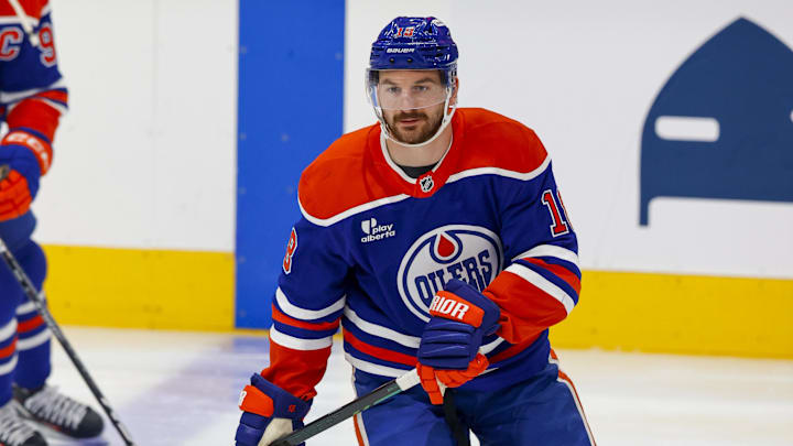 May 27, 2025; Edmonton, Alberta, CAN; Edmonton Oilers left wing Zach Hyman (18) skates in warmup prior to the game against the Dallas Stars in game four of the Western Conference Final of the 2025 Stanley Cup Playoffs at Rogers Place. Hyman leaves game in first period and will not return. Mandatory Credit: Perry Nelson-Imagn Images May 27, 2025; Edmonton, Alberta, CAN; Edmonton Oilers left wing Zach Hyman (18) skates in warmup prior to the game against the Dallas Stars in game four of the Western Conference Final of the 2025 Stanley Cup Playoffs at Rogers Place. Hyman leaves game in first period and will not return. Mandatory Credit: Perry Nelson-Imagn Images