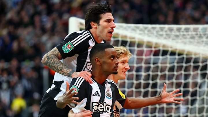 Alexander Isak und Sandro Tonali Alexander Isak und Sandro Tonali