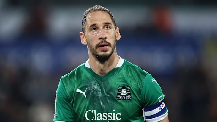 Schalke baggert an Nikola Katic Schalke baggert an Nikola Katic