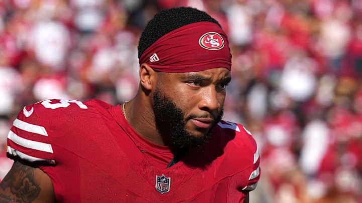 Nov 19, 2023; Santa Clara, California, USA; San Francisco 49ers running back Elijah Mitchell (25) before the game against the Tampa Bay Buccaneers at Levi's Stadium. Mandatory Credit: Darren Yamashita-Imagn Images