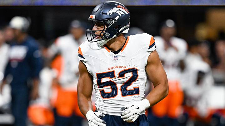 Denver linebacker Jonah Elliss (52) reacts against the Atlanta Falcons on August 14th, 2026 at Mercedes-Benz Stadium in Atlanta, GA. Denver linebacker Jonah Elliss (52) reacts against the Atlanta Falcons on August 14th, 2026 at Mercedes-Benz Stadium in Atlanta, GA.