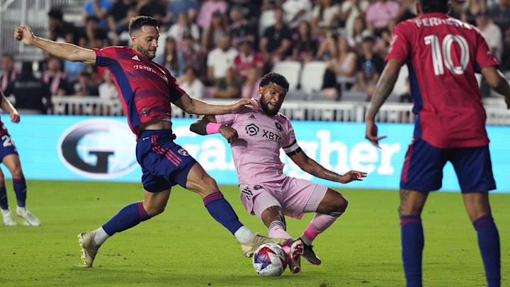 Miami defender Deandre  Yedlin knocks the ball away from Jesus Jimenez of FC Dallas straight to Jesus Ferreira (10), who scored the match's only goal.