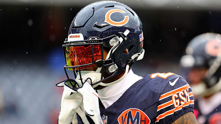 While Colston Loveland is the Chicago Bears' expected beneficiary of Cole Kmet's absence, it may actually be DJ Moore While Colston Loveland is the Chicago Bears' expected beneficiary of Cole Kmet's absence, it may actually be DJ Moore