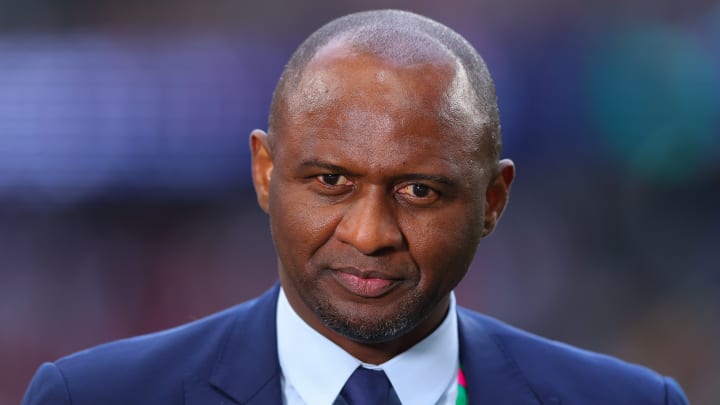 Le successeur de Patrick Vieira au RC Strasbourg est connu. Le successeur de Patrick Vieira au RC Strasbourg est connu.
