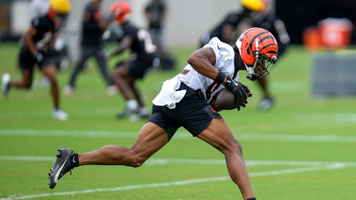 Cincinnati Bengals wide receiver Mitchell Tinsley (82) catches a pass during practice at the Paycor Stadium practice field in downtown Cincinnati on Wednesday, Aug. 20, 2025.