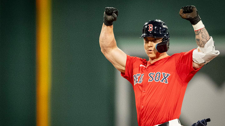 The Phillies could shift their focus to free agent outfielder Tyler O'Neill if they stay out of the Juan Soto sweepstakes