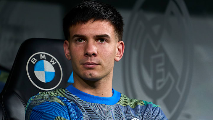 Franco Mastantuono auf der Bank von Real Madrid 