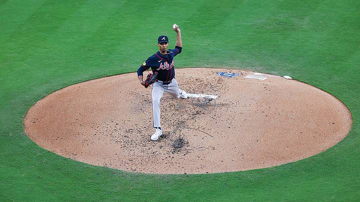 La de Ryan Kerr, el opener en los juegos de bullpen de los Braves, es una de las mejores historias de la postemporada de MLB. La de Ryan Kerr, el opener en los juegos de bullpen de los Braves, es una de las mejores historias de la postemporada de MLB.