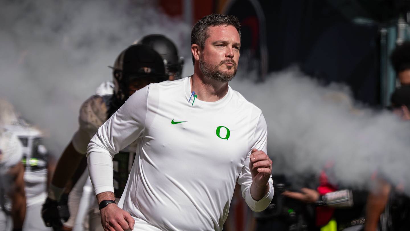 Oregon Ducks' AP Preseason Poll Ranking Comes With Surprise Label