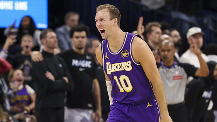 Los Angeles Lakers guard Luke Kennard.