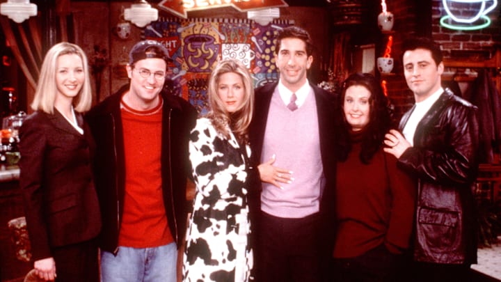(Left to right) Lisa Kudrow, Matthew Perry, Jennifer Aniston, David Schwimmer, Courteney Cox, and Matt Leblanc in "The One That Could Have Been."
