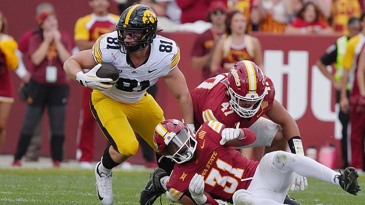 Iowa Hawkeyes tight end DJ Vonnahme (81) makes a catch around Iowa State Cyclones' defensive back Marcus Neal Jr.(31) and linebacker Kooper Ebel (47) during the fourth quarter in the Cy-Hawk football at Jack Trice Stadium on Sept. 6, 2025, in Ames, Iowa Iowa Hawkeyes tight end DJ Vonnahme (81) makes a catch around Iowa State Cyclones' defensive back Marcus Neal Jr.(31) and linebacker Kooper Ebel (47) during the fourth quarter in the Cy-Hawk football at Jack Trice Stadium on Sept. 6, 2025, in Ames, Iowa