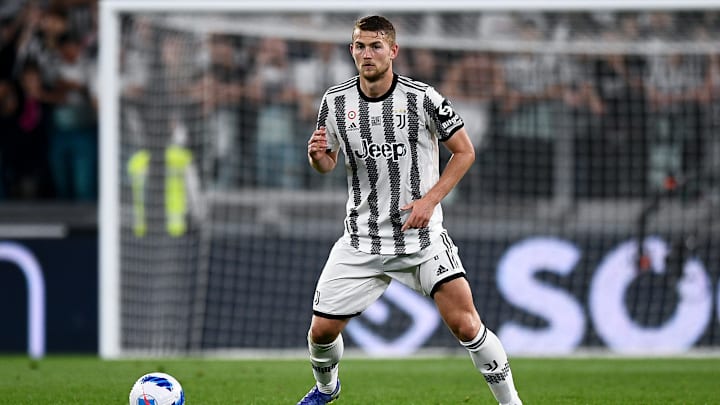 Matthijs de Ligt hat bei Juve noch bis 2024 Vertrag Matthijs de Ligt hat bei Juve noch bis 2024 Vertrag