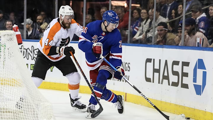 Nov 1, 2022; New York, New York, USA;  Philadelphia Flyers left wing Nicolas Deslauriers (44) and