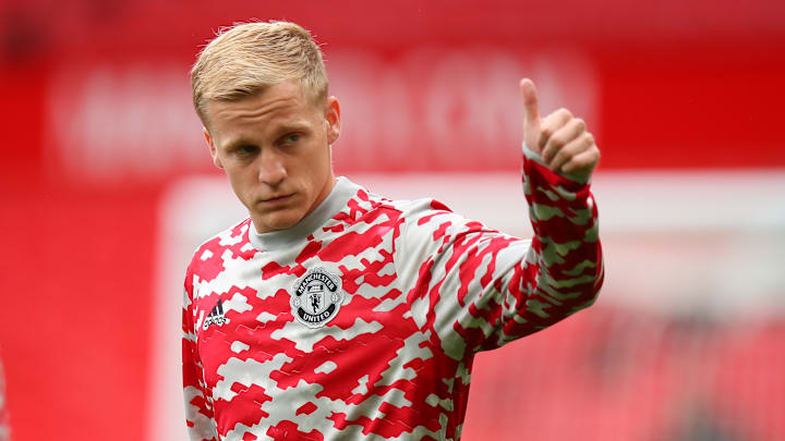 Donny van de Beek ronge son frein loin des terrains avec Manchester United.