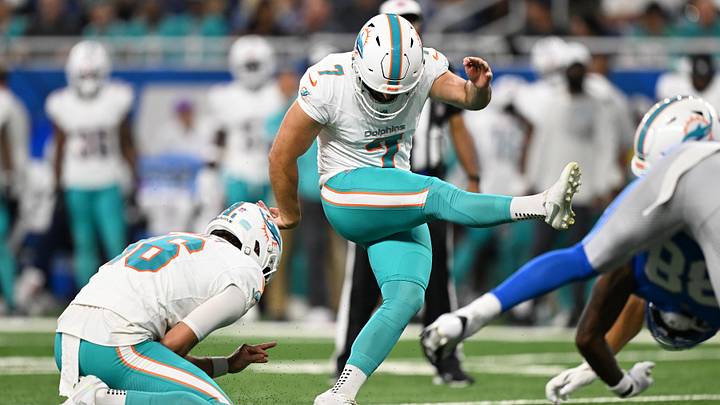 Miami Dolphins kicker Jason Sanders (7) kicks an extra point against the Detroit Lions in the first quarter at Ford Field last offseason. Miami Dolphins kicker Jason Sanders (7) kicks an extra point against the Detroit Lions in the first quarter at Ford Field last offseason.