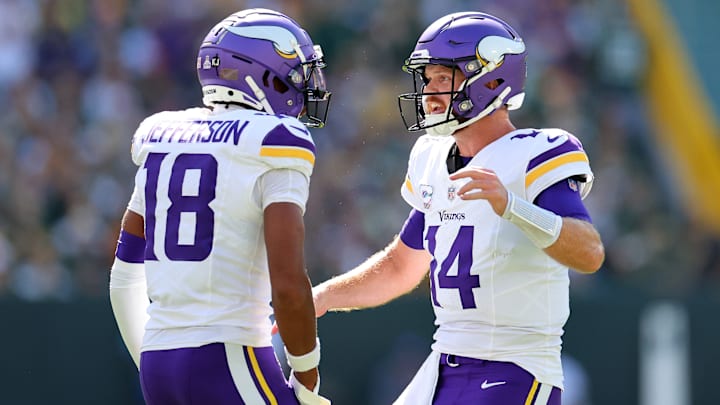 Minnesota Vikings QB Sam Darnold, WR Justin Jefferson
