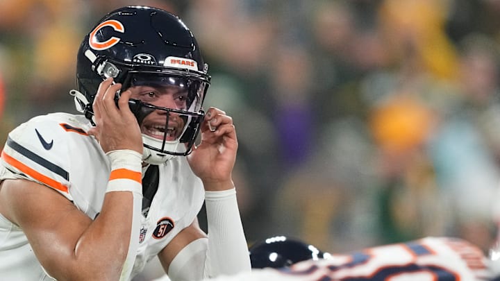 Chicago Bears v Green Bay Packers