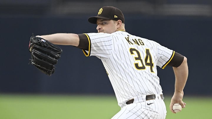 Sep 27, 2025; San Diego, California, USA; San Diego Padres starting pitcher Michael King (34) delivers during the first inning against the Arizona Diamondbacks at Petco Park. Mandatory Credit: Denis Poroy-Imagn Images Sep 27, 2025; San Diego, California, USA; San Diego Padres starting pitcher Michael King (34) delivers during the first inning against the Arizona Diamondbacks at Petco Park. Mandatory Credit: Denis Poroy-Imagn Images
