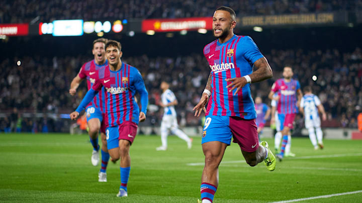 Memphis Depay da los tres puntos a un Barsa que tuvo dos caras.