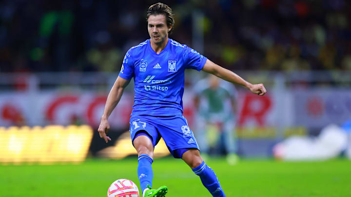 America v Tigres UANL - Torneo Apertura 2022 Liga MX