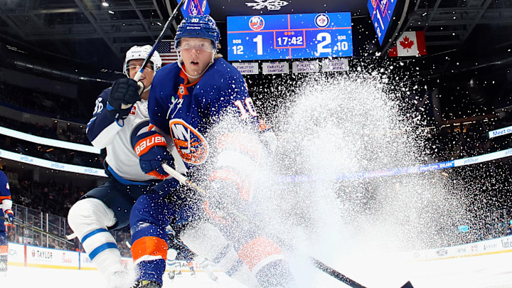 Winnipeg Jets v New York Islanders Winnipeg Jets v New York Islanders