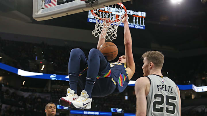 Nikola Jokic, Keldon Johnson, Jakob Poeltl