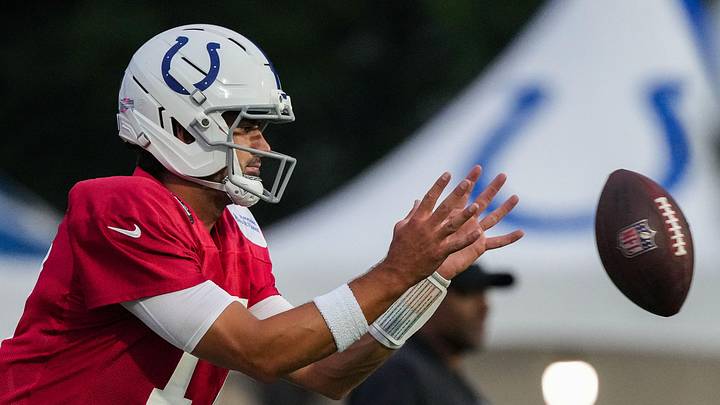 Indianapolis Colts quarterback Daniel Jones (17) catches the ball Thursday, July 31, 2025, during Colts Training Camp at Grand Park in Westfield. Indianapolis Colts quarterback Daniel Jones (17) catches the ball Thursday, July 31, 2025, during Colts Training Camp at Grand Park in Westfield.