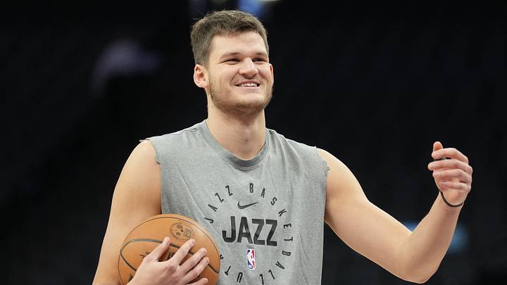 Dec 8, 2024; Sacramento, California, USA; Utah Jazz center Walker Kessler (24) before the game against the Sacramento Kings at Golden 1 Center. Mandatory Credit: Darren Yamashita-Imagn Images Dec 8, 2024; Sacramento, California, USA; Utah Jazz center Walker Kessler (24) before the game against the Sacramento Kings at Golden 1 Center. Mandatory Credit: Darren Yamashita-Imagn Images