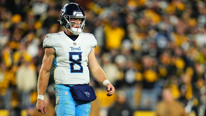 Tennessee Titans v Pittsburgh Steelers