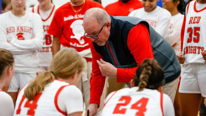 Benilde-St. Margaret's Tim Ellefson coaches the Red Knights during a timeout