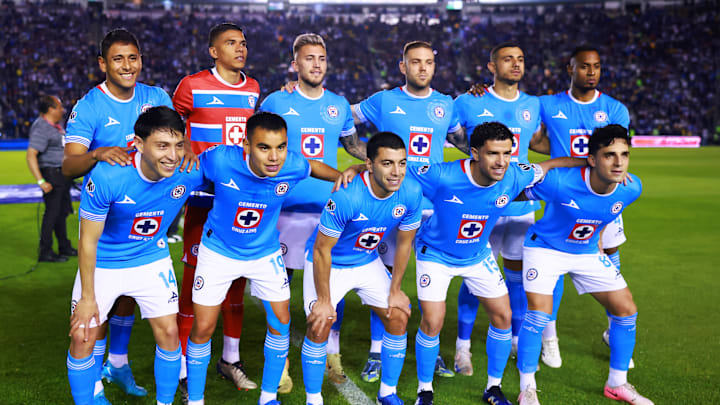 Cruz Azul prepara tres bajas para el Clausura 2025 Cruz Azul prepara tres bajas para el Clausura 2025
