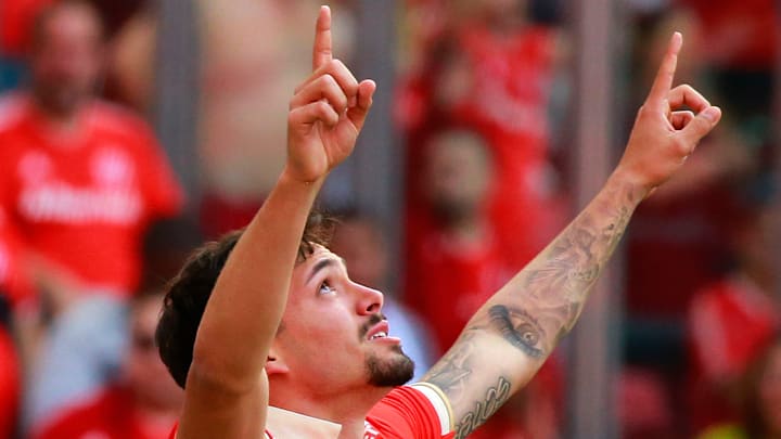 Meio-campista participou de nove gols em 22 jogos do Inter na temporada