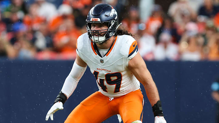 Denver Broncos, Alex Singleton