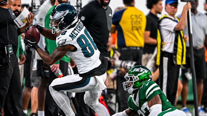 From @Eagles on X: "First catch as an Eagle ✔️" From @Eagles on X: "First catch as an Eagle ✔️"