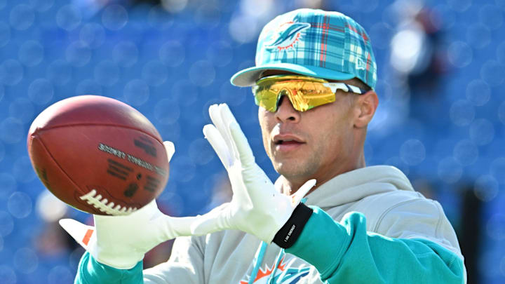 Miami Dolphins safety Jordan Poyer (21) warms up before a game against the Buffalo Bills at Highmark Stadium last season.