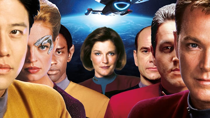 Photo: Star Trek: Voyager 25th Anniversary Special.. Image Courtesy Titan Comics
