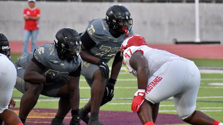 Dallas South Oak Cliff's Brian Swanson, far right, is a Texas Longhorns pledge. Dallas South Oak Cliff's Brian Swanson, far right, is a Texas Longhorns pledge.